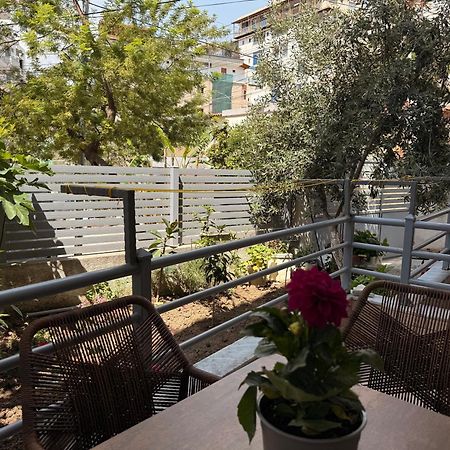 Apartments&Studios ARDIAN-MANDI Sarande Bagian luar foto