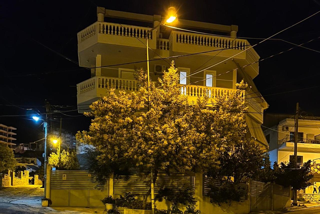 Apartments&Studios ARDIAN-MANDI Sarande Bagian luar foto