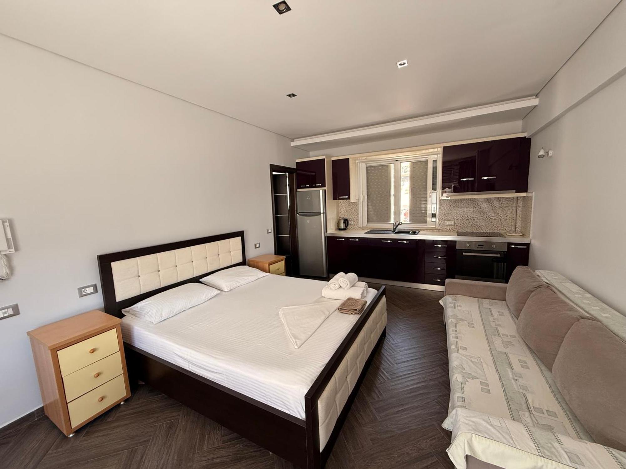 Apartments&Studios ARDIAN-MANDI Sarande Bagian luar foto