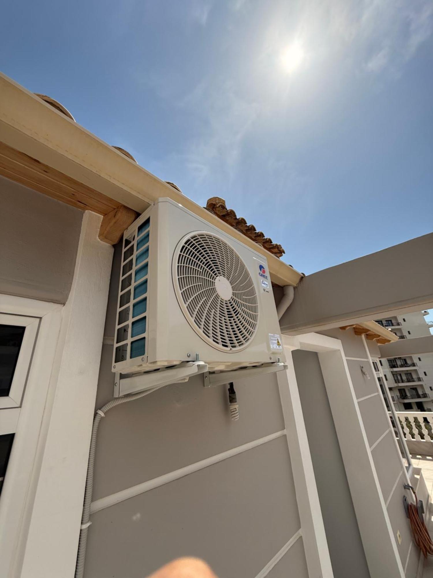 Apartments&Studios ARDIAN-MANDI Sarande Bagian luar foto