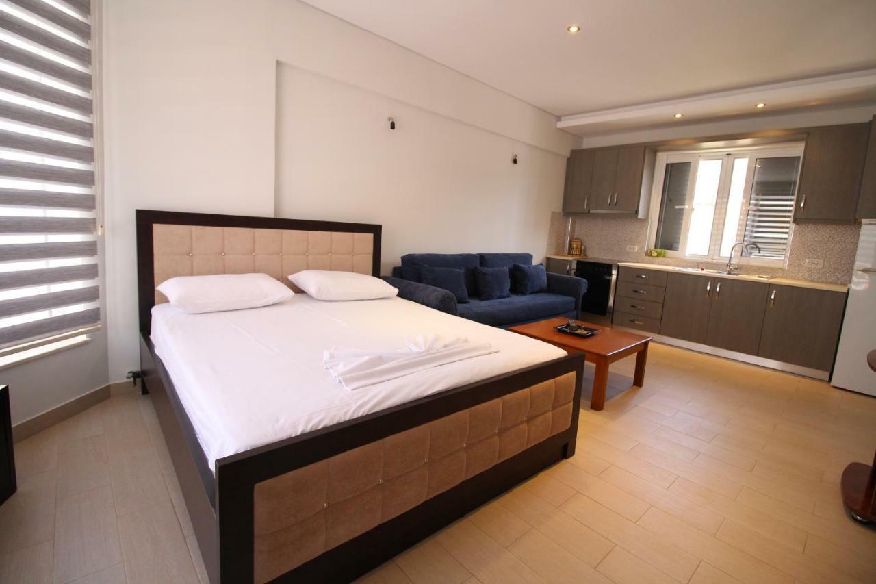 Apartments&Studios ARDIAN-MANDI Sarande Bagian luar foto