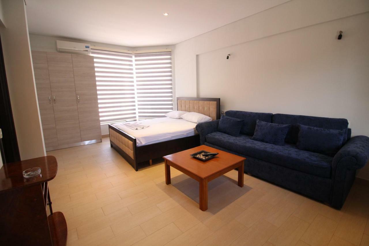 Apartments&Studios ARDIAN-MANDI Sarande Bagian luar foto