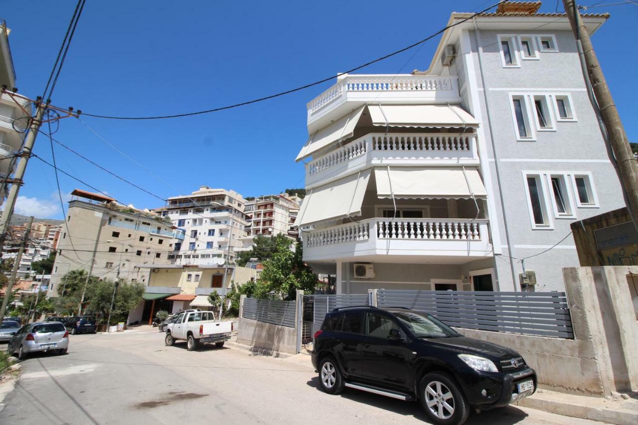 Apartments&Studios ARDIAN-MANDI Sarande Bagian luar foto