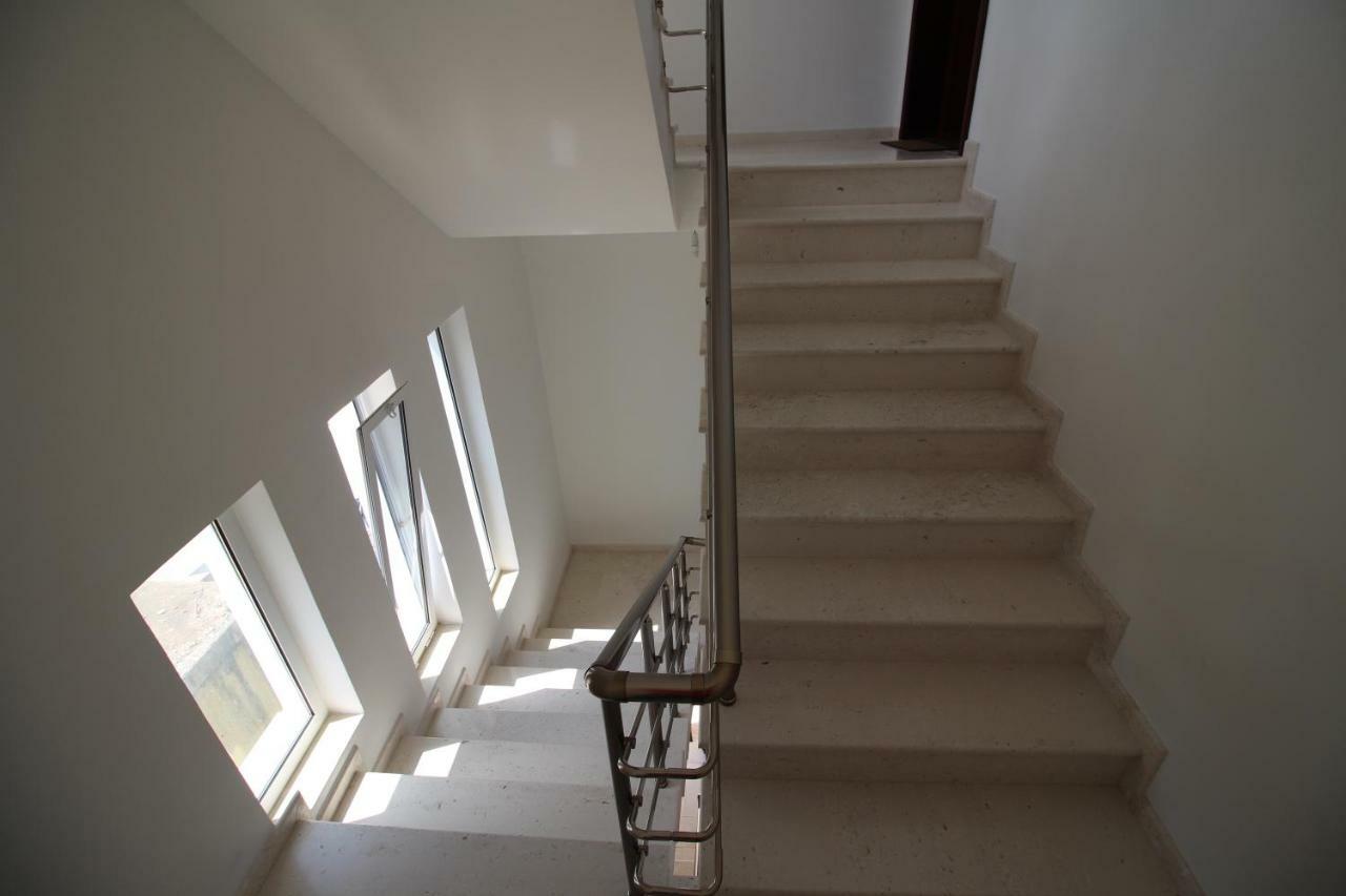 Apartments&Studios ARDIAN-MANDI Sarande Bagian luar foto